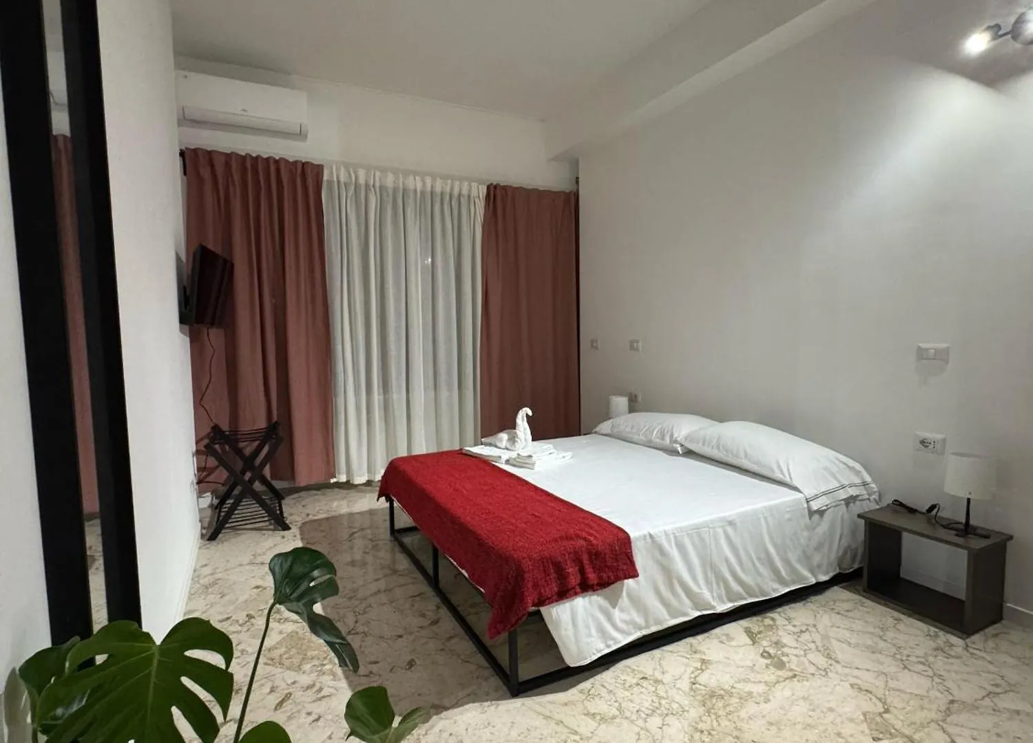 Residenza Piramide Hotel Rome 0*,  Italy